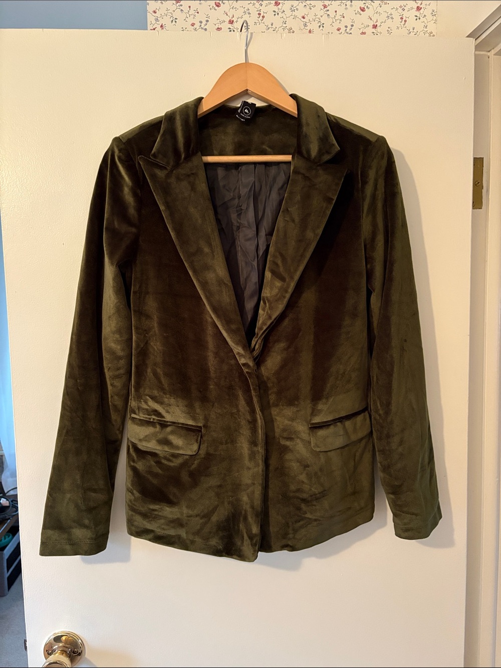 Agnes & Dora Green Velvet Blazer